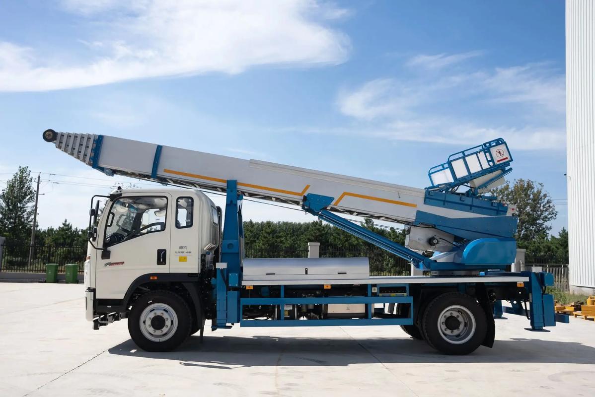 川汇云梯上料车租赁费用