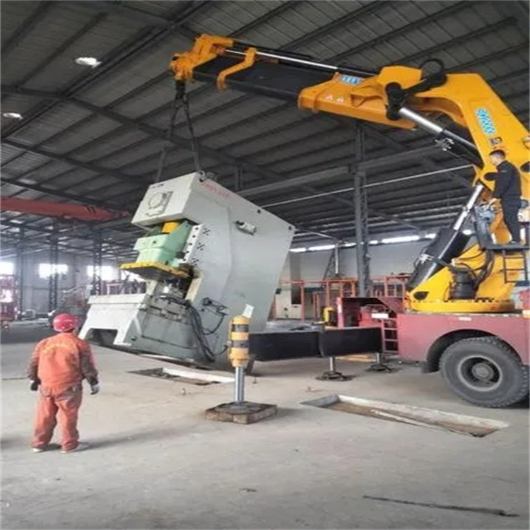 川汇80吨折臂吊车出租附近电话